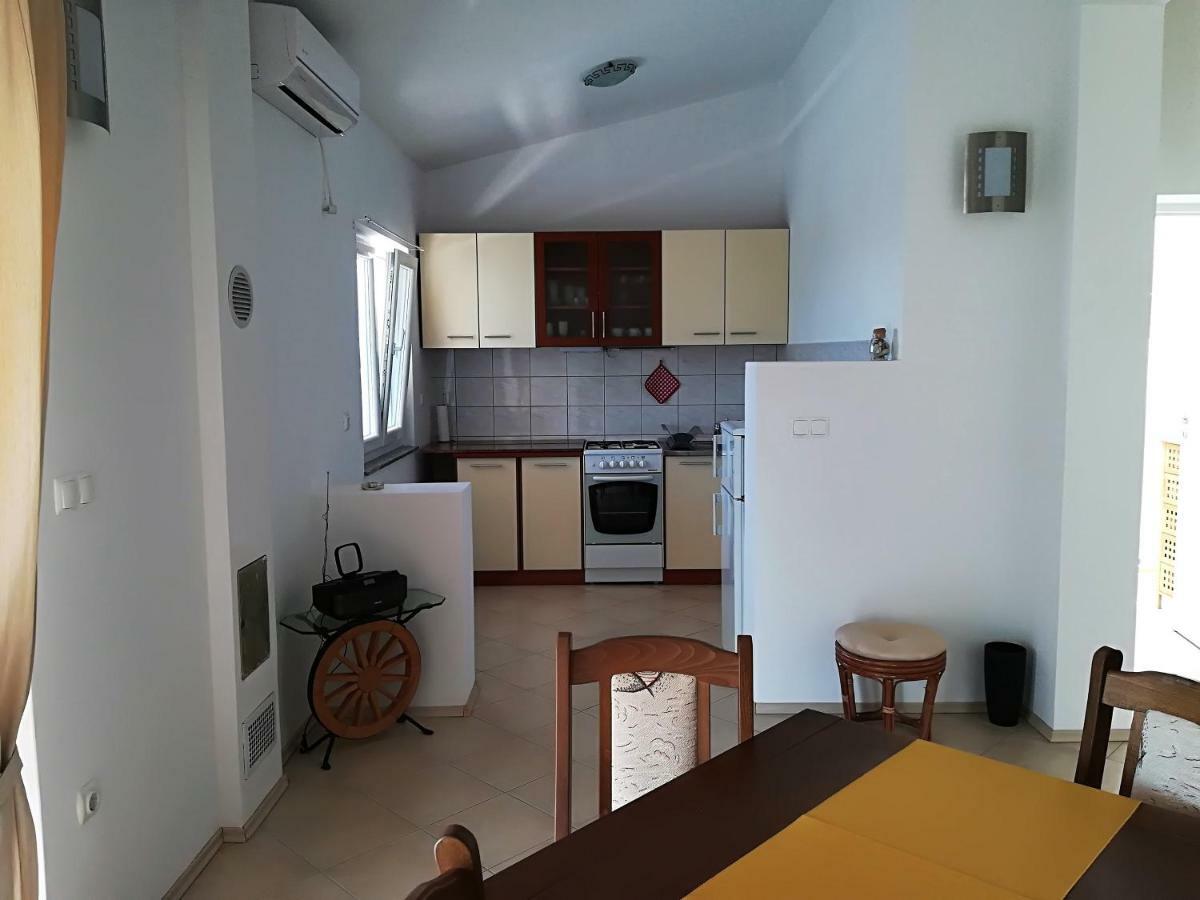Apartman Rosanda 1 Premuda Buitenkant foto
